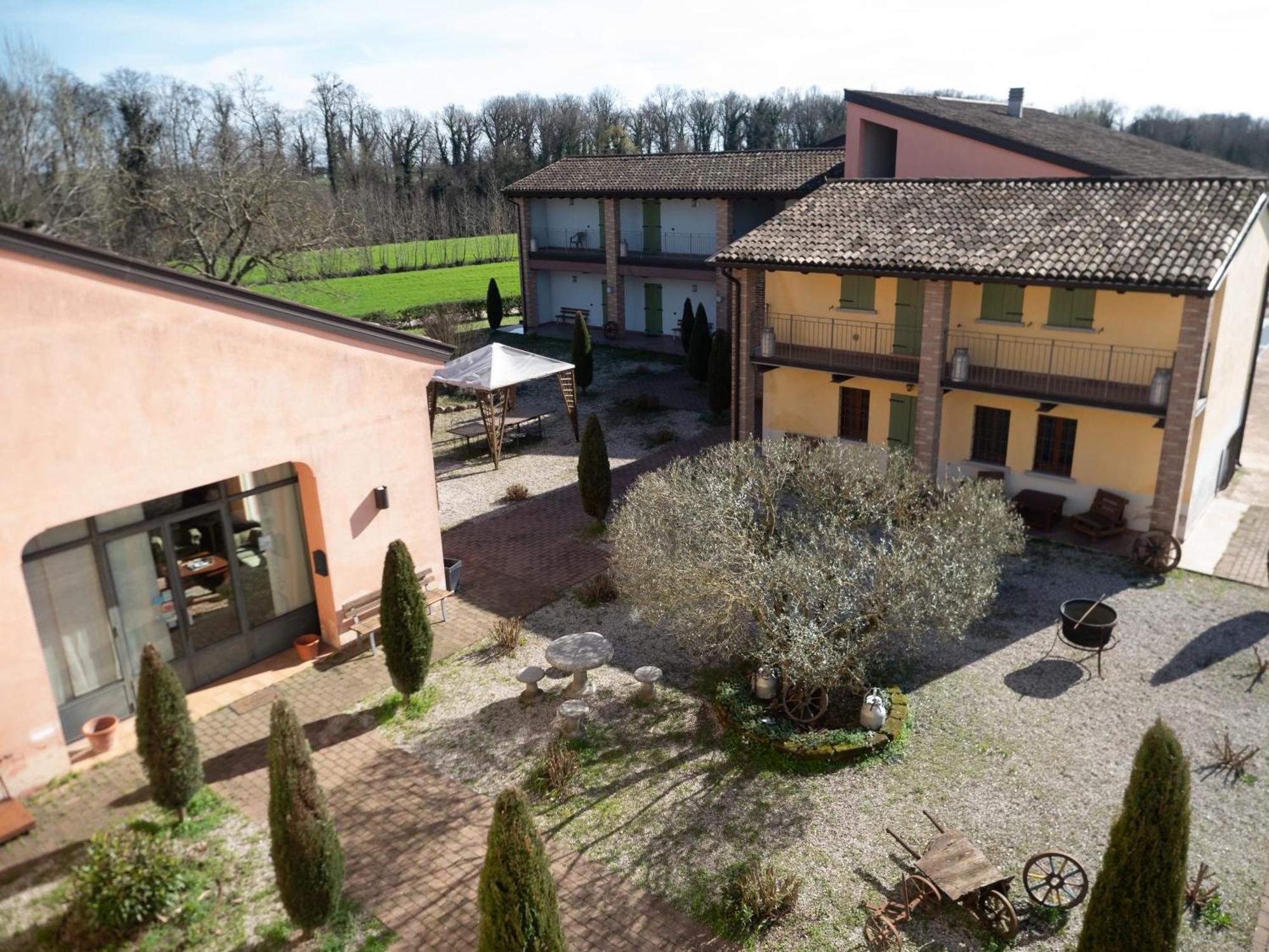 Agriturismo Borgo Del Mincio Volta Mantovana Exteriör bild